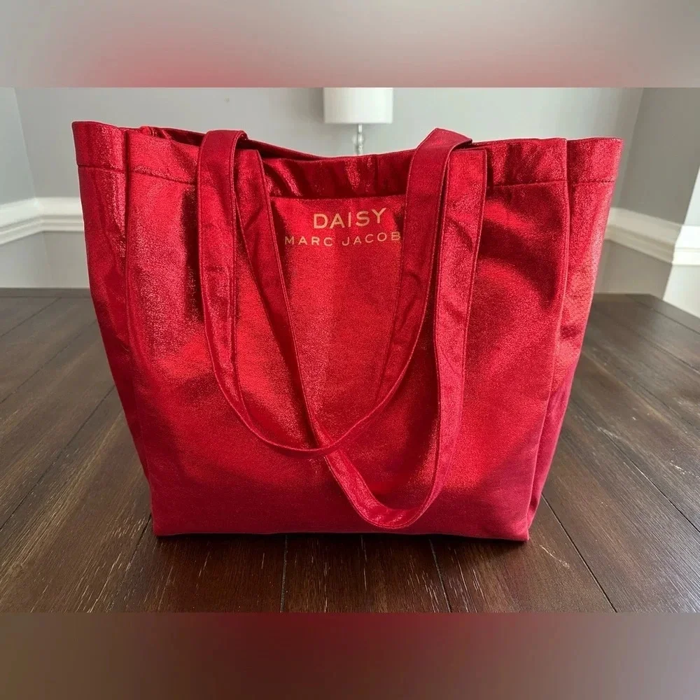 Marc Jacobs daisy marc